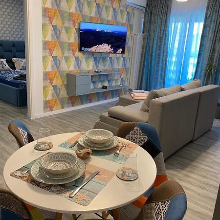 Elysse Sunrise Apartment Mamaia Εξωτερικό φωτογραφία
