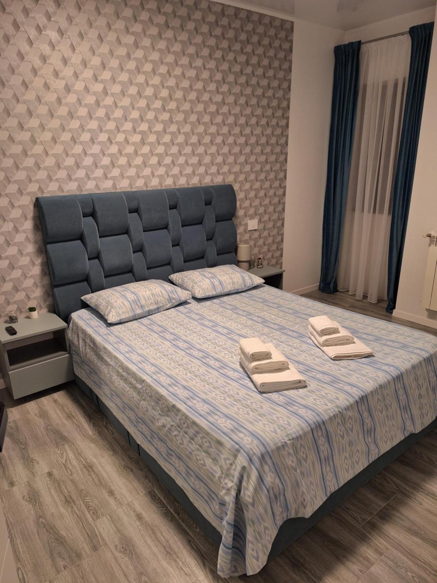 Elysse Sunrise Apartment Mamaia Εξωτερικό φωτογραφία